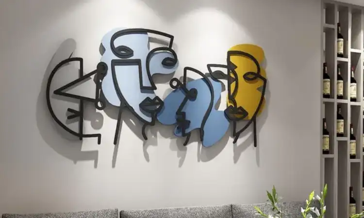 Wall art berkarakter, Sumber: etsystatic.com