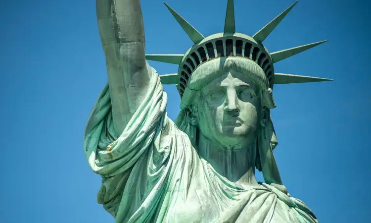 Patung liberty, Sumber: bbci.co.uk