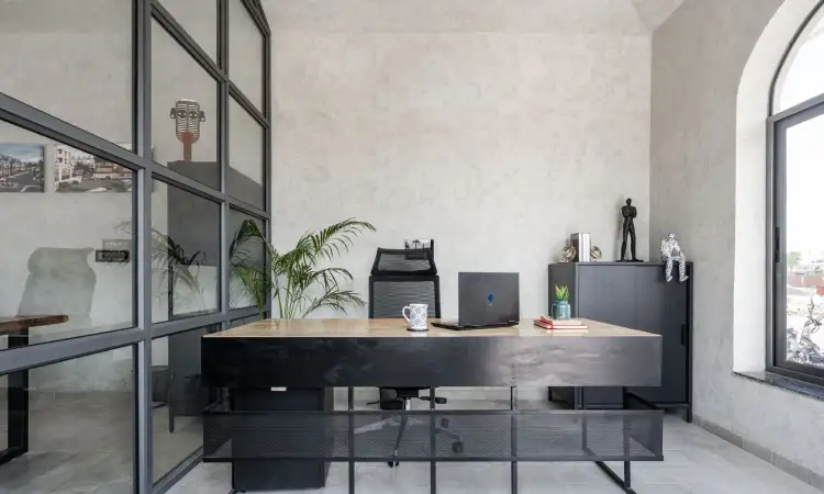 Menghias kantor dengan gaya minimalis, Sumber: airbrickinfra.com