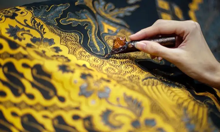 Batik solo, Sumber: kompas.com