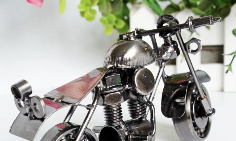 Desain miniatur logam, Sumber: tokopedia.net