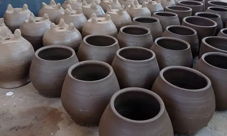 Gerabah Kasongan, Sumber: kanaldesa.com