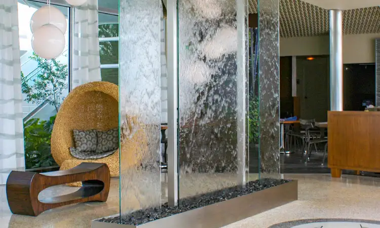 Water feature indoor, Sumber: wstudio.com
